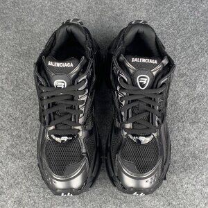 Balenciaga Men's Black Trainers